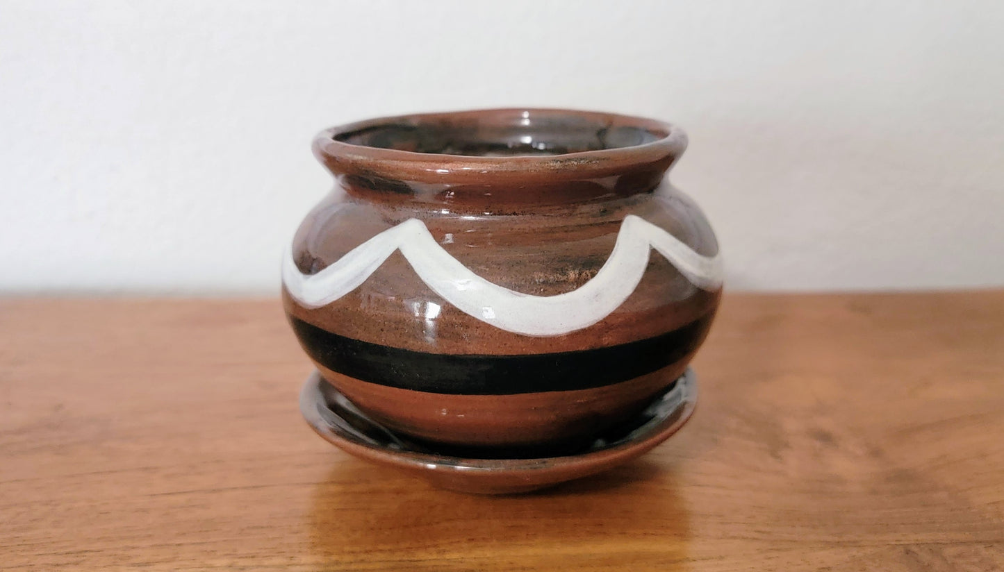 Small Zelda Seed Pot - Premium Handcrafted Ceramic Planter